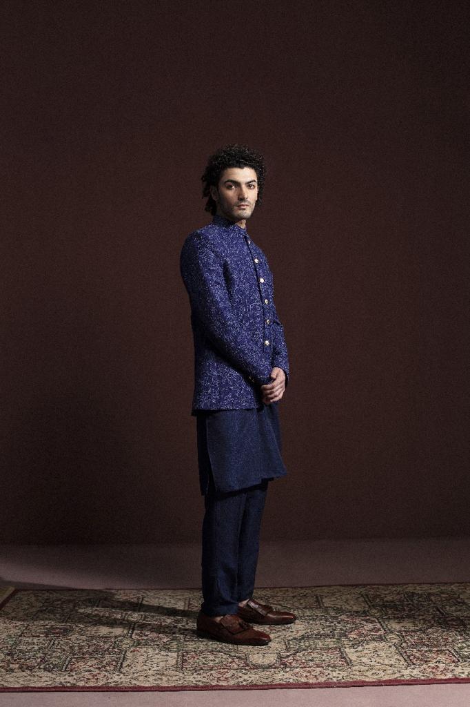 BLUE EMROIDERED PRINCE COAT