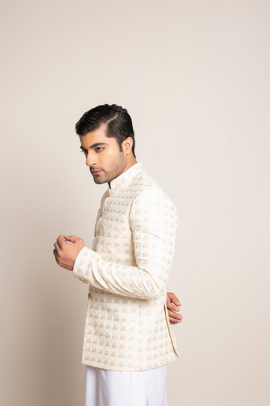 WHITE EMBROIDERED (sequence filling) PRINCE COAT