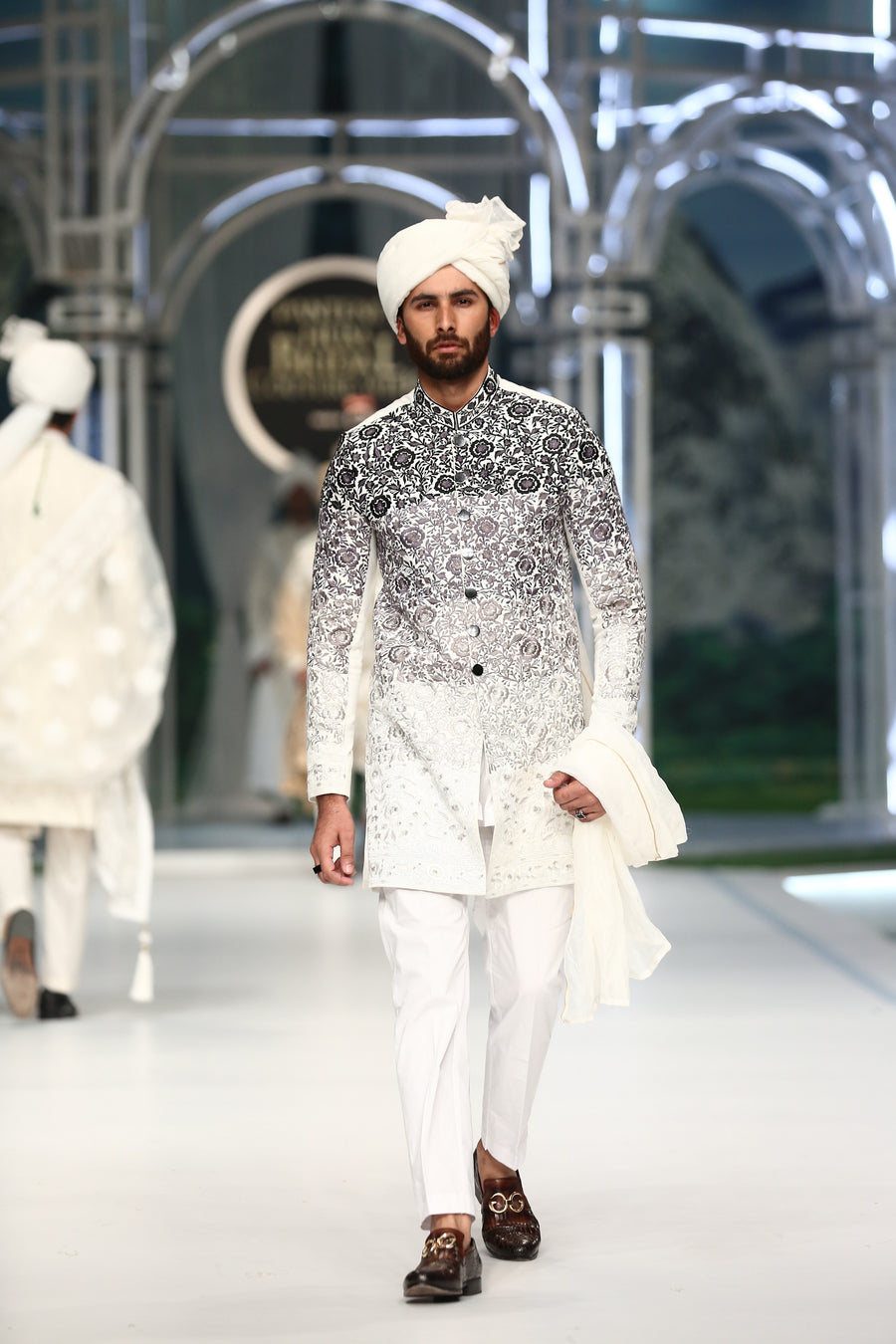 White Embroidered Sherwani (OMBRE)